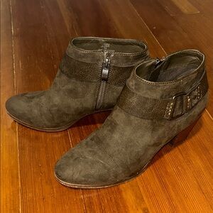Stylish Brown Ankle Boots
